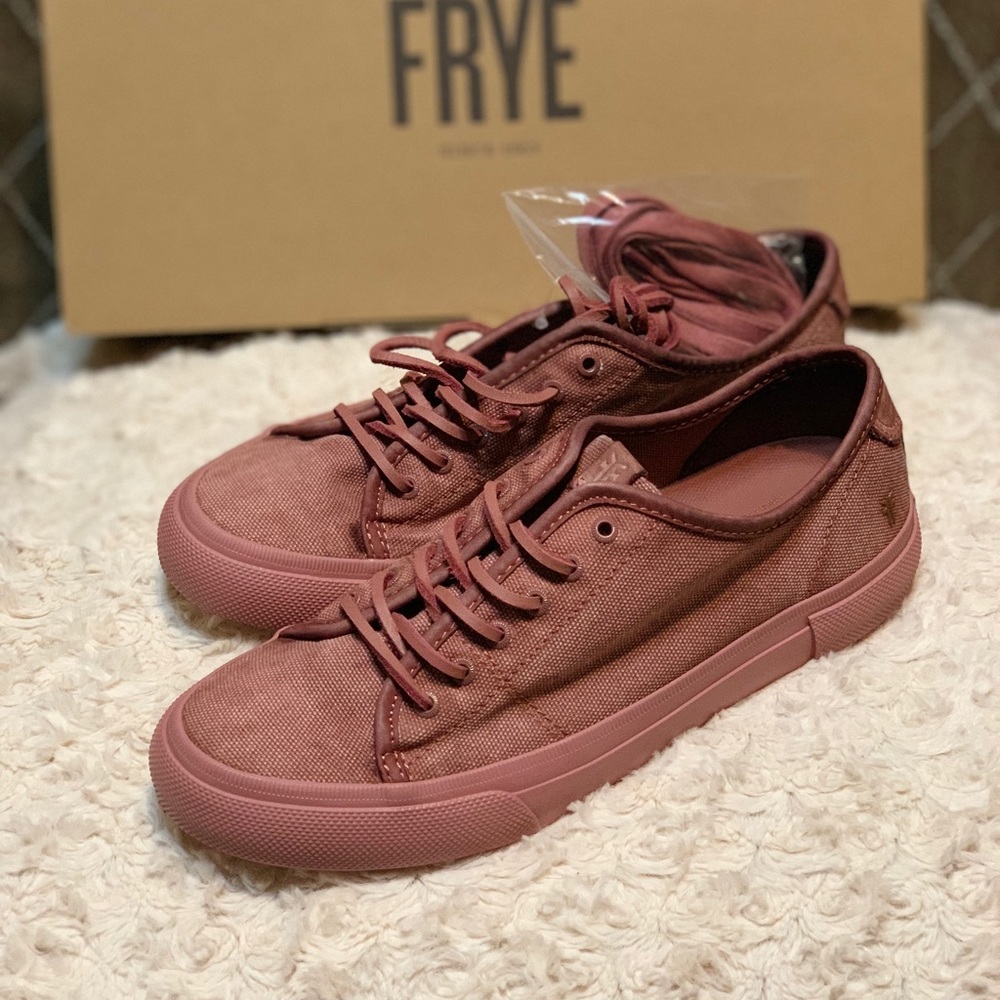 FRYE Gia Low Lace Sneaker (Women’s)